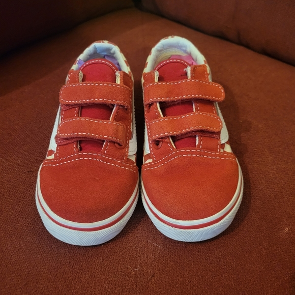 Vans - Picture 2 of 5